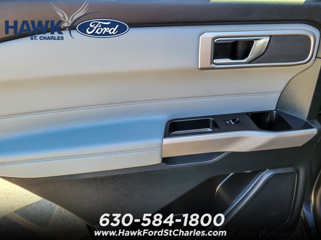 Certified 2024 Ford Explorer XLT w/ Equipment Group 202A AWD/4WD image 18