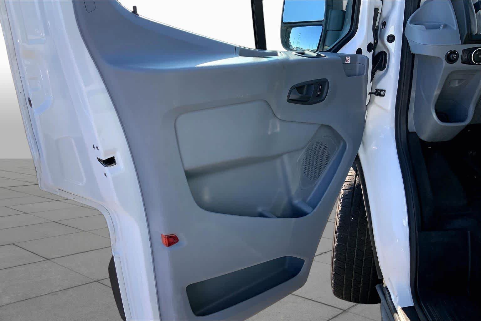 Certified 2019 Ford Transit 350 XLT RWD image 20