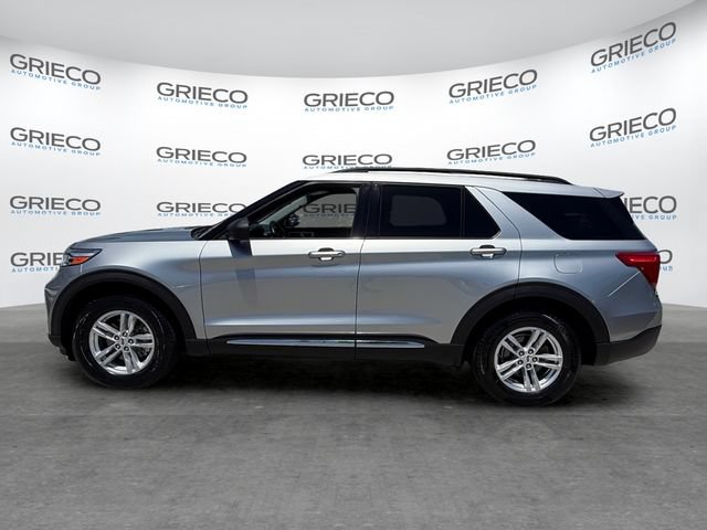 Certified 2020 Ford Explorer XLT w/ Equipment Group 202A RWD image 4