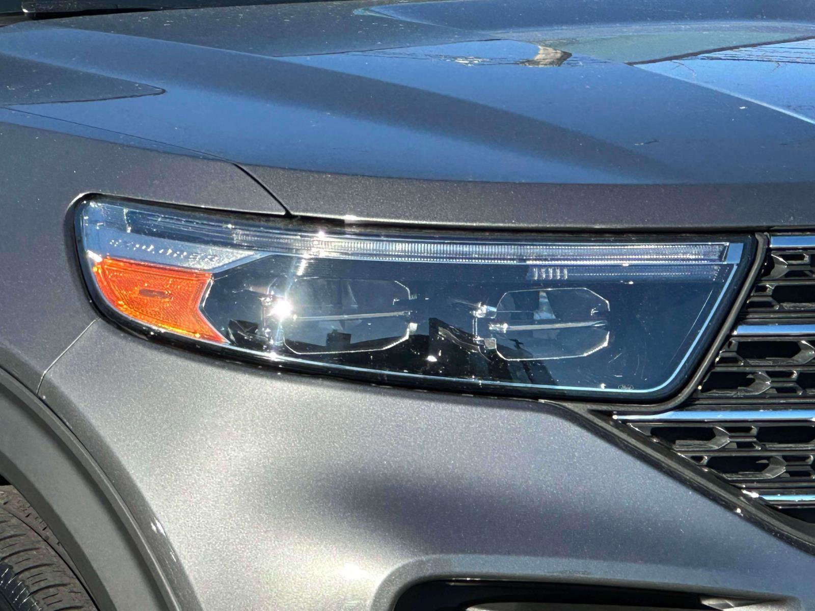 Certified 2022 Ford Explorer XLT w/ Equipment Group 202A image 10