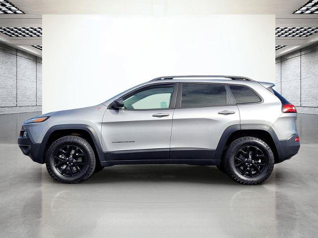 Used 2018 Jeep Cherokee Trailhawk w/ Comfort/Convenience Group AWD/4WD image 9