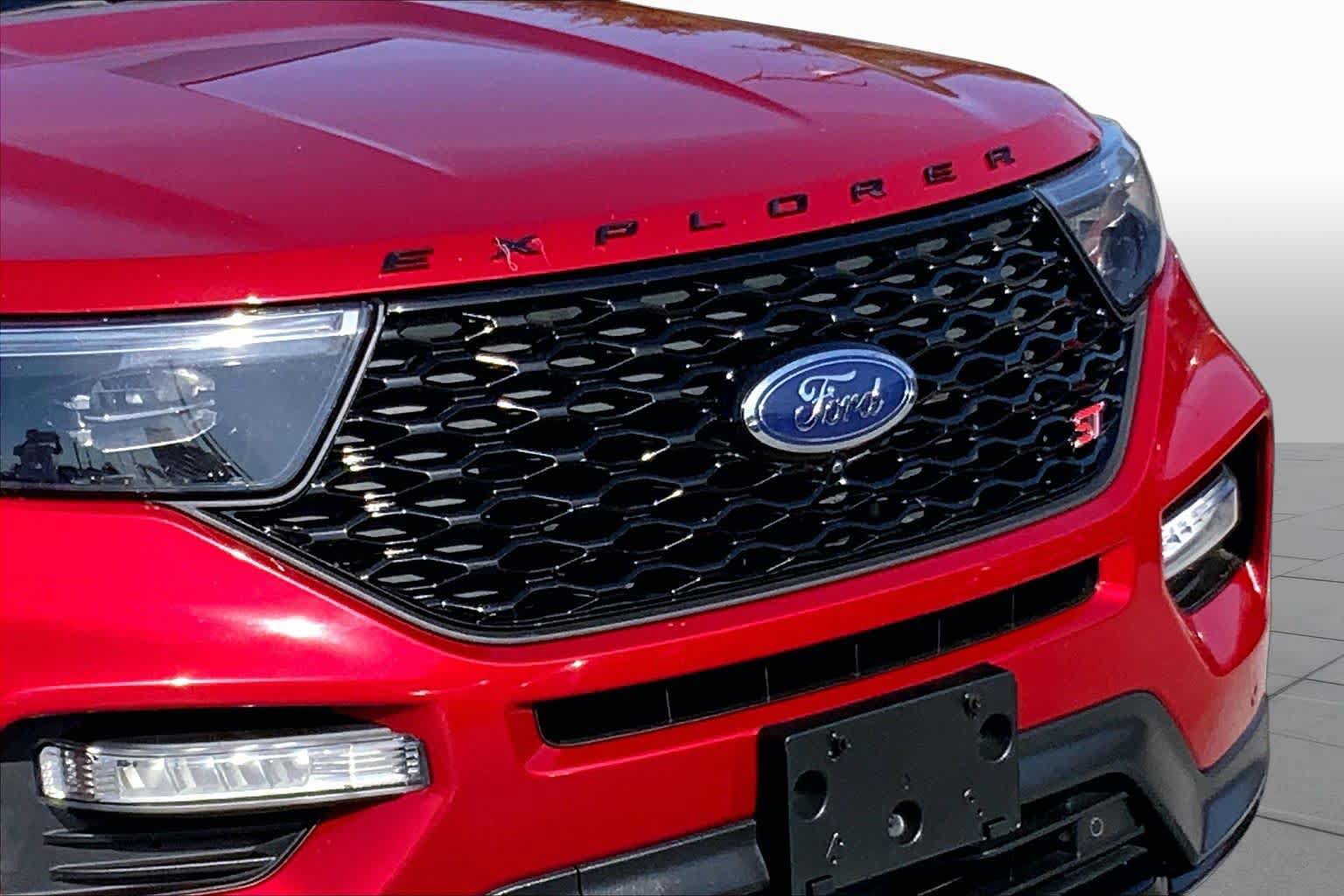 Certified 2022 Ford Explorer ST w/ Equipment Group 401A AWD/4WD image 26