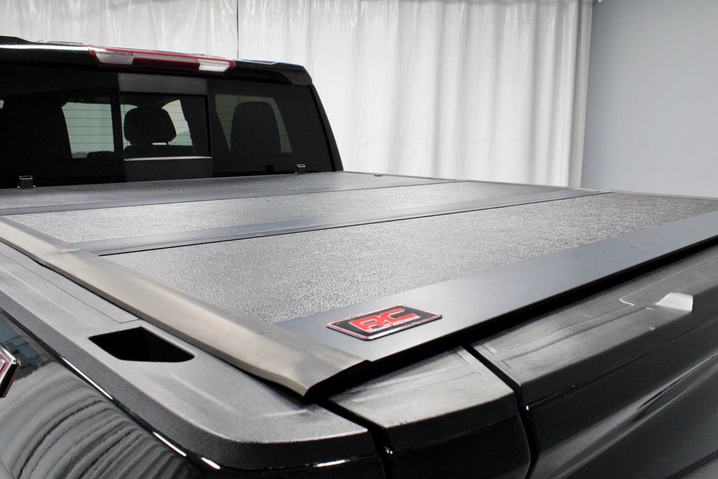 Used 2025 GMC Sierra 1500 Elevation w/ Preferred Package AWD/4WD image 22