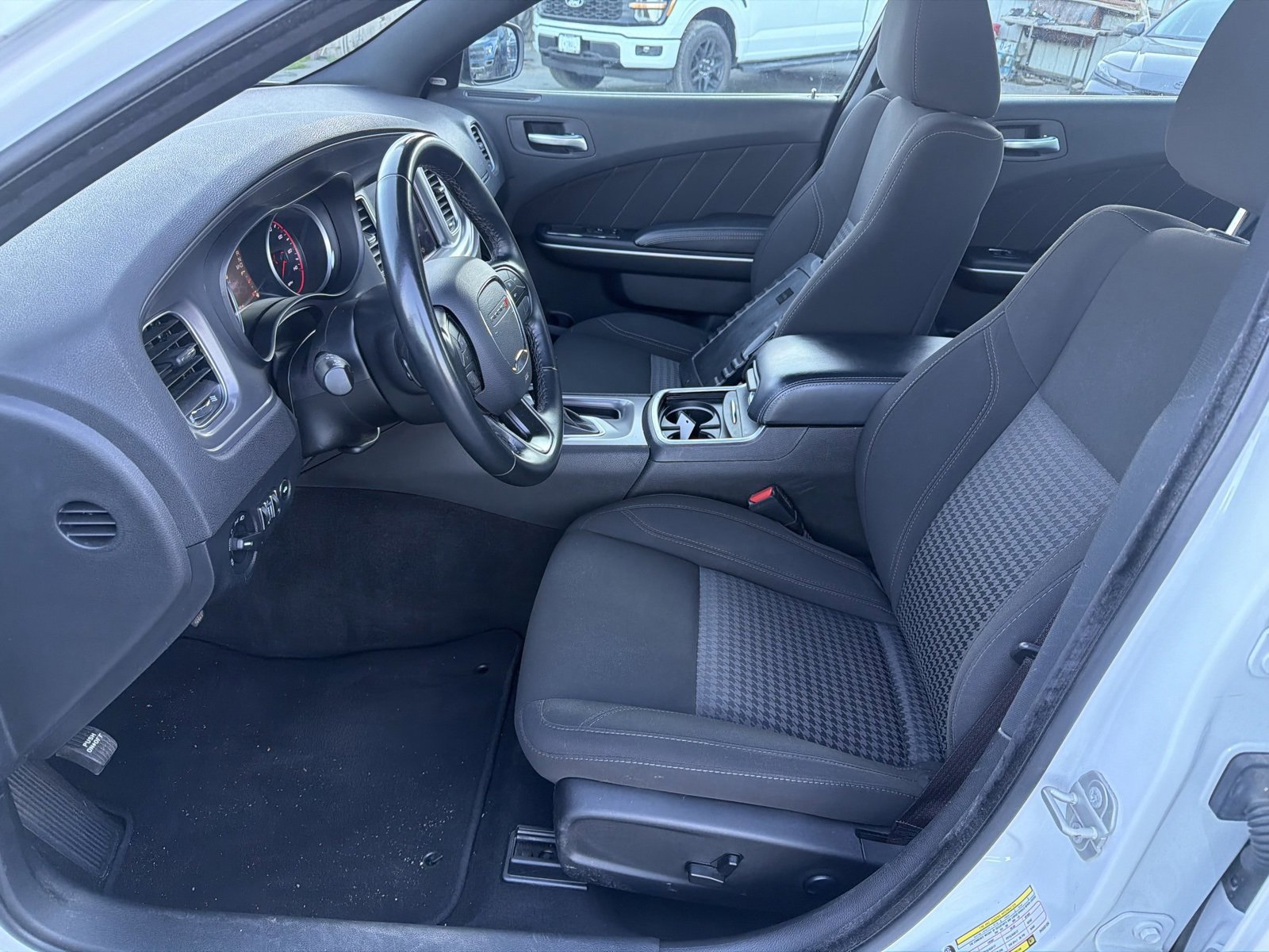 Used 2023 Dodge Charger SXT image 10