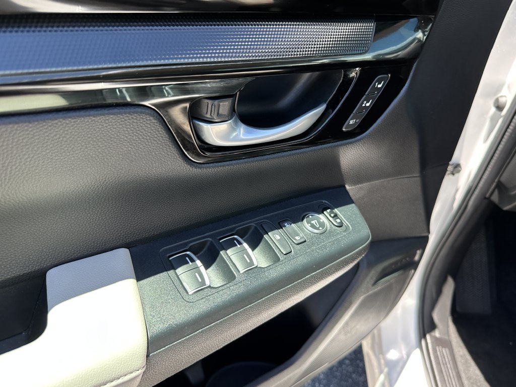 Used 2025 Honda CR-V EX-L image 24