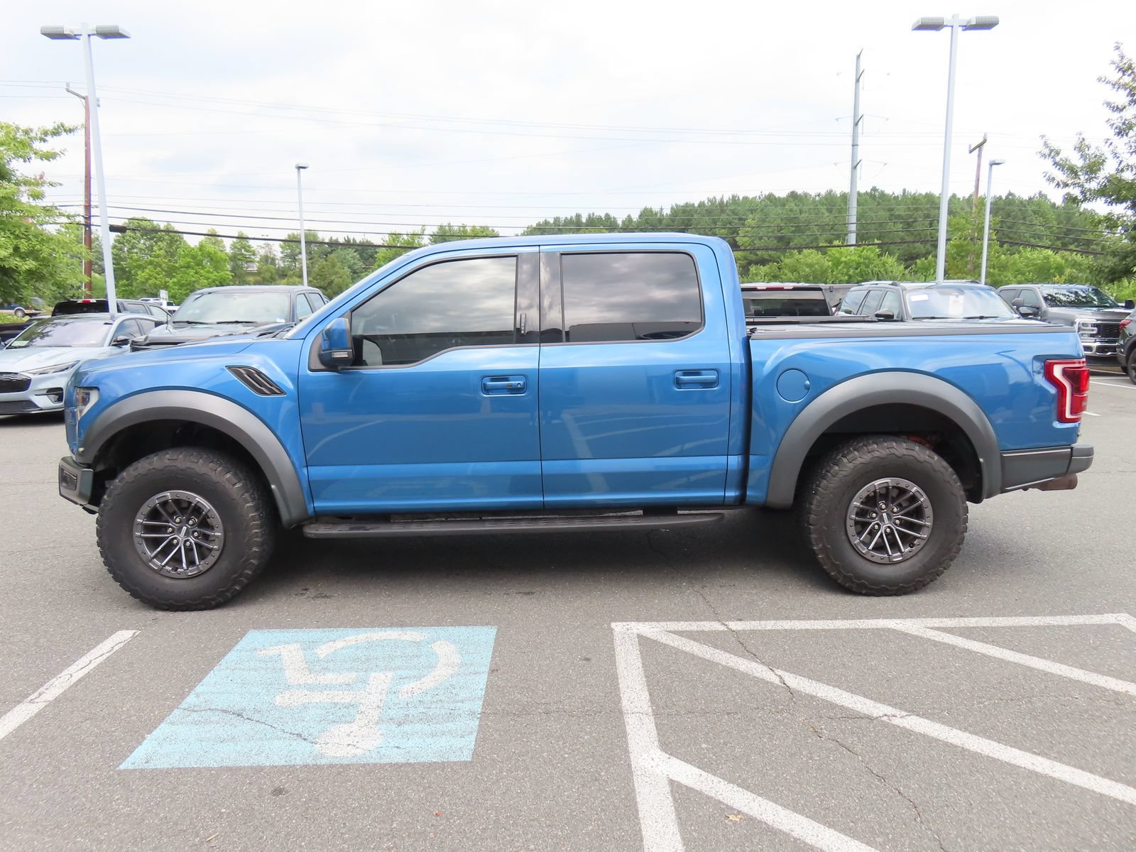 Certified 2019 Ford F150 Raptor w/ Equipment Group 802A Luxury AWD/4WD image 8