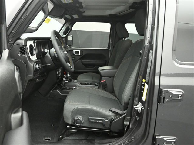 Used 2024 Jeep Gladiator Sport image 26