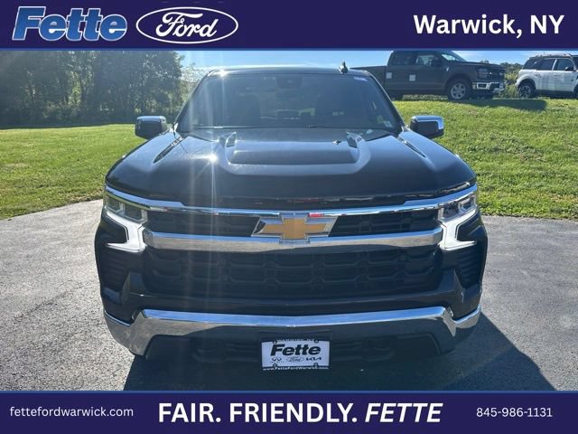 Used 2026 Chevrolet Silverado 1500 LT AWD/4WD image 3
