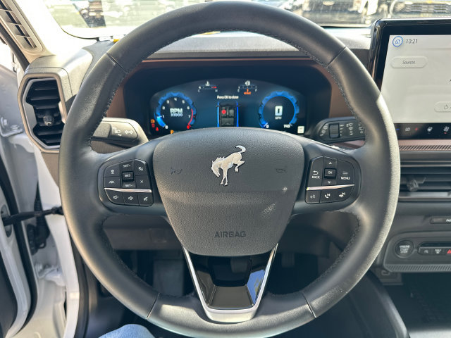Certified 2025 Ford Bronco Sport Outer Banks w/ Outer Banks Tech Package+ AWD/4WD image 32