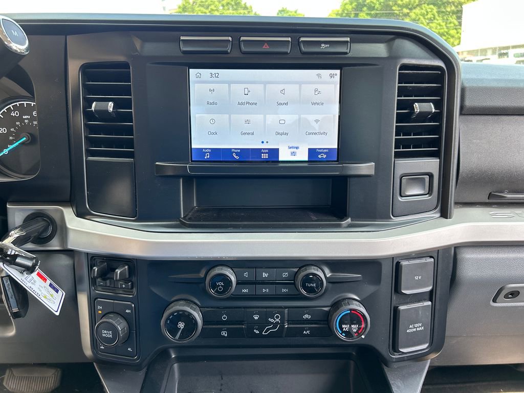 Certified 2024 Ford F250 XLT AWD/4WD image 32