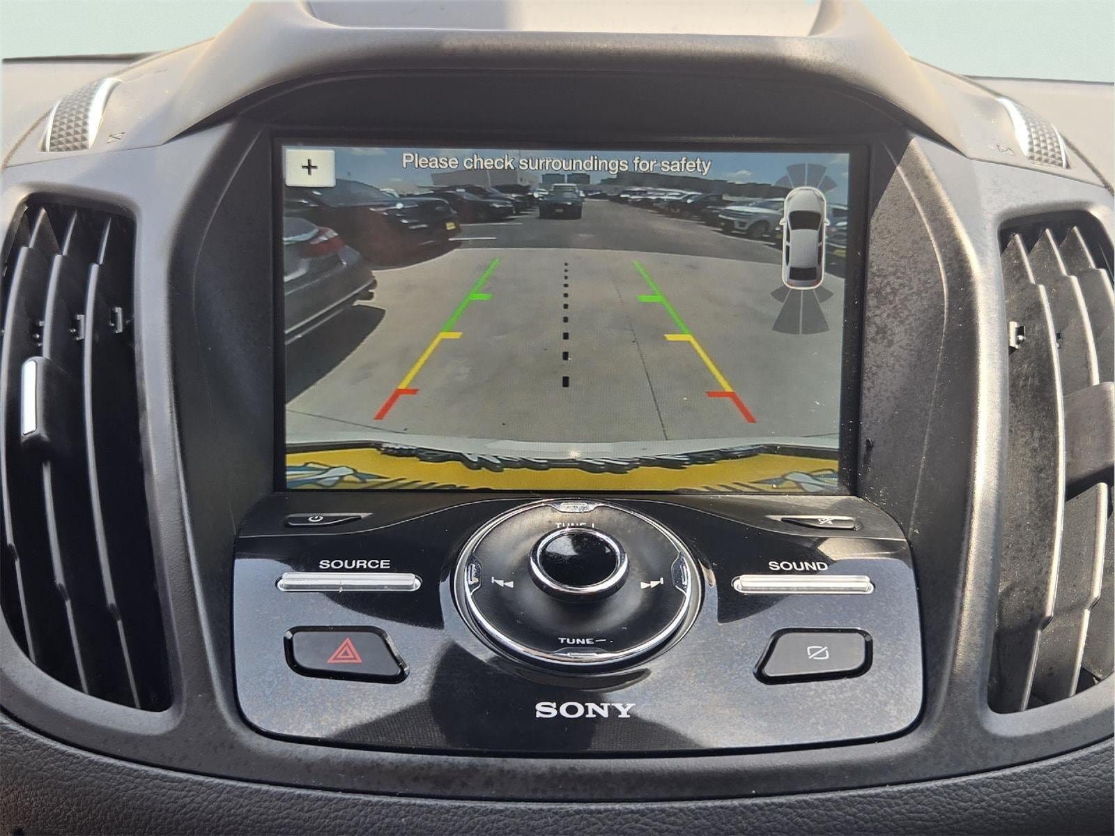 Certified 2019 Ford Escape Titanium w/ U9j03 - Titanium Tow Package AWD/4WD image 17