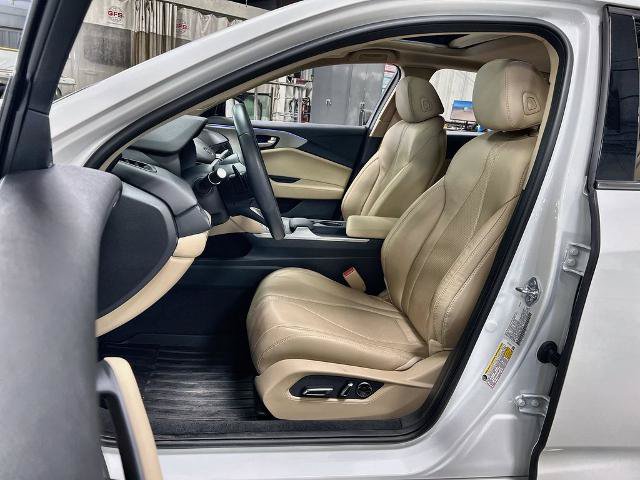 Used 2025 Acura TLX w/ Technology Package FWD image 12
