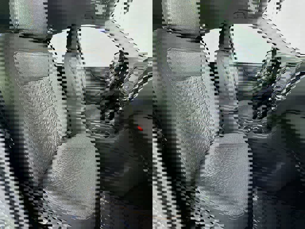 Used 2024 Chevrolet Equinox LT image 18