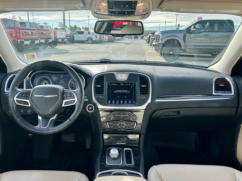 Used 2017 Chrysler 300 Limited w/ Value Package image 31