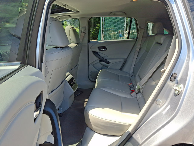 Used 2018 Acura RDX AWD image 12