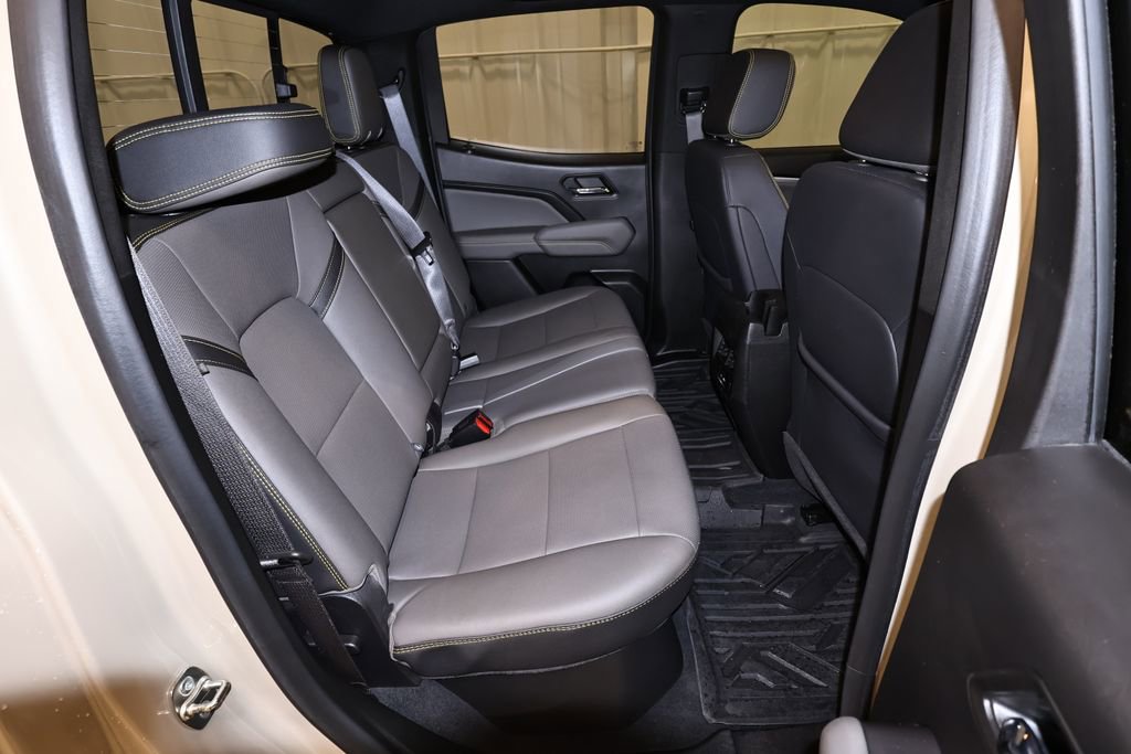 Used 2024 Chevrolet Colorado ZR2 w/ ZR2 Convenience Package III image 16