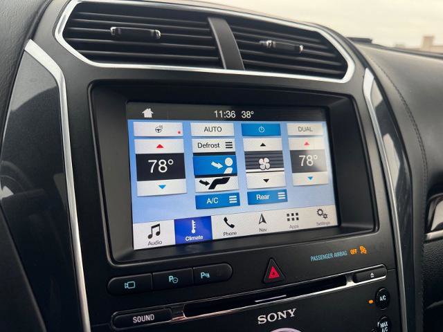 Certified 2017 Ford Explorer Platinum image 31