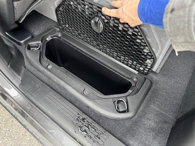 Used 2025 RAM 1500 Laramie w/ Sport Appearance Package image 31