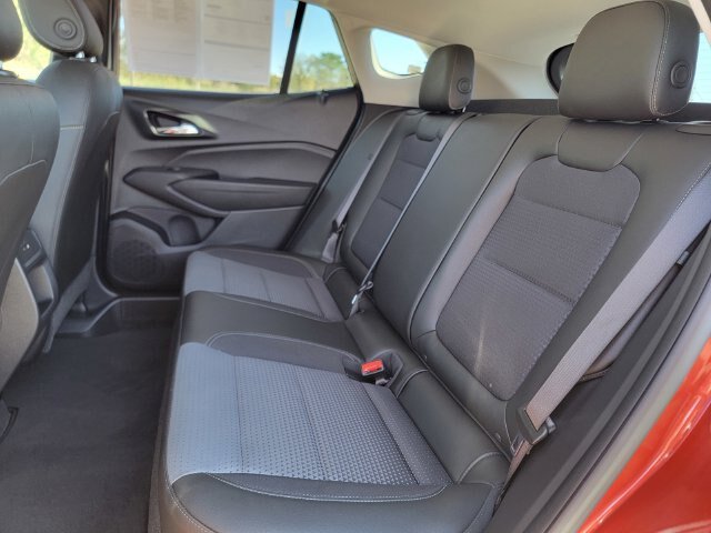 Used 2024 Chevrolet Trax LT w/ Driver Confidence Package FWD image 20
