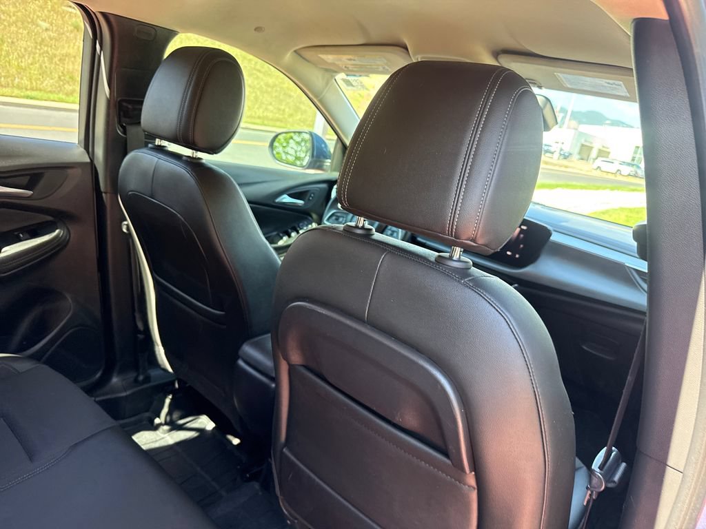 Used 2025 Buick Encore GX Preferred w/ Comfort Package AWD/4WD image 25
