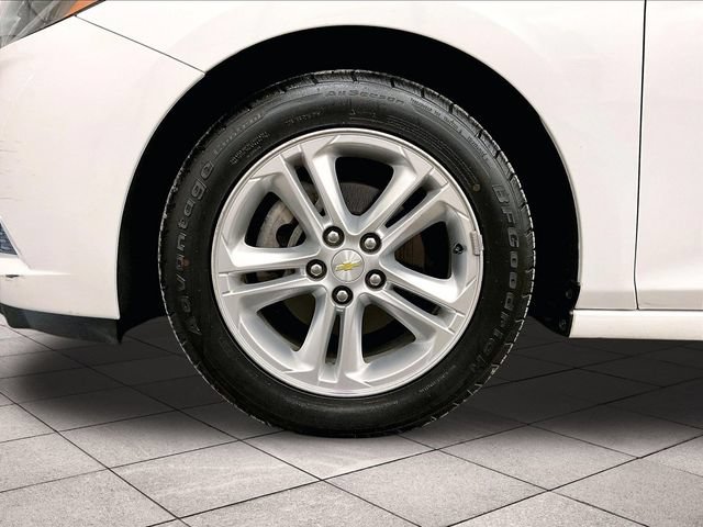 Used 2018 Chevrolet Cruze LT FWD image 8
