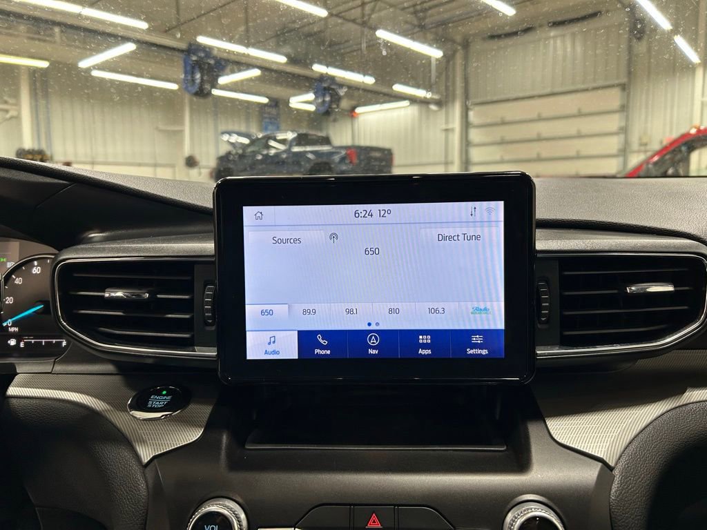 Certified 2020 Ford Explorer XLT w/ Equipment Group 202A AWD/4WD image 18