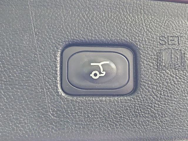 Certified 2022 Ford Edge SEL w/ Convenience Package image 17