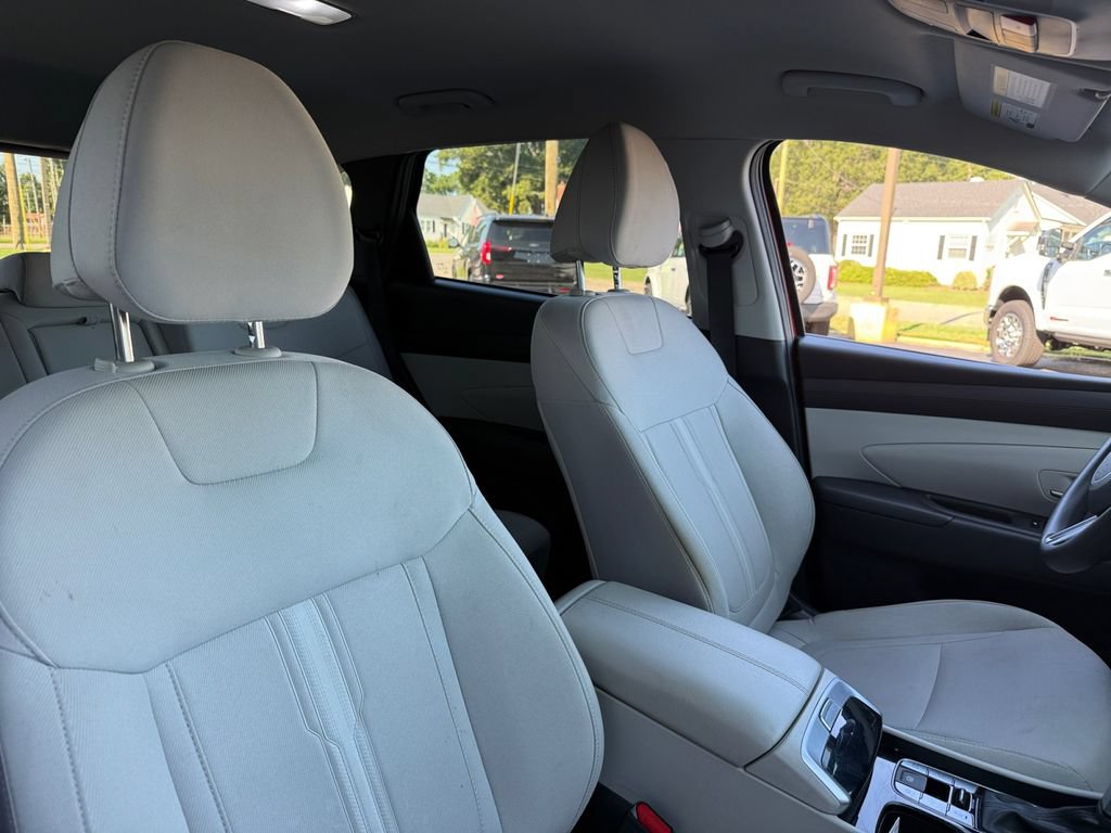 Used 2025 Hyundai Tucson SEL FWD image 18