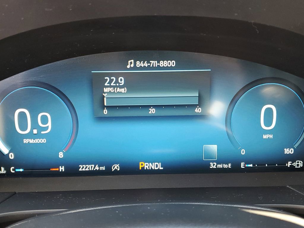Certified 2025 Ford Escape Platinum AWD/4WD image 14