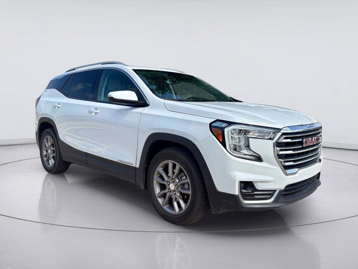 Used 2024 GMC Terrain SLT FWD video 1