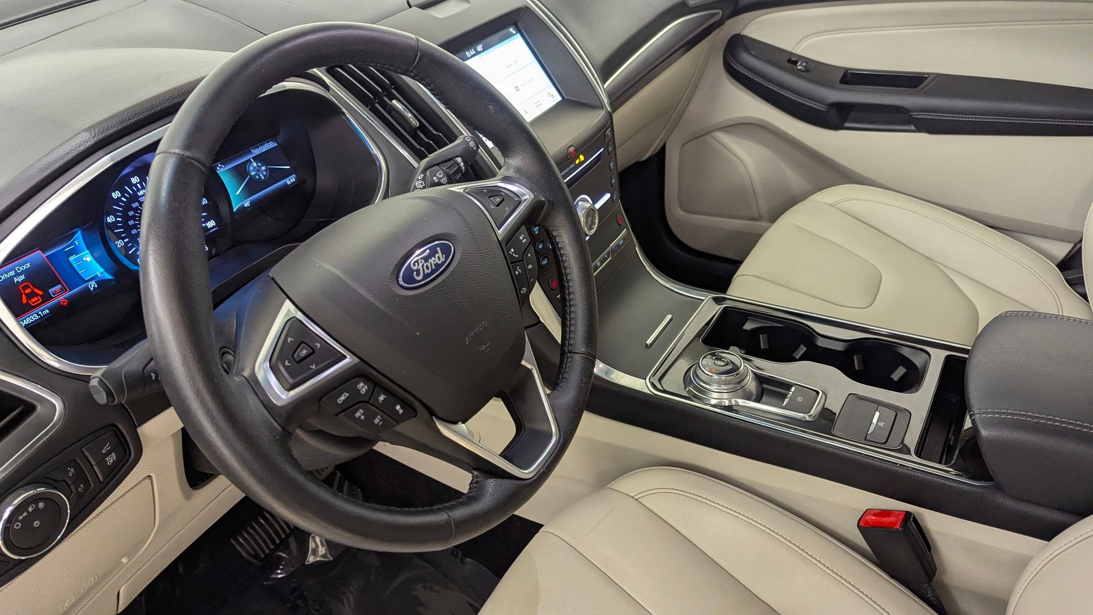 Certified 2019 Ford Edge Titanium image 4