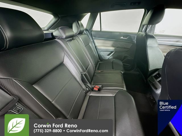Used 2022 Volkswagen Atlas Cross Sport SEL R-Line image 32