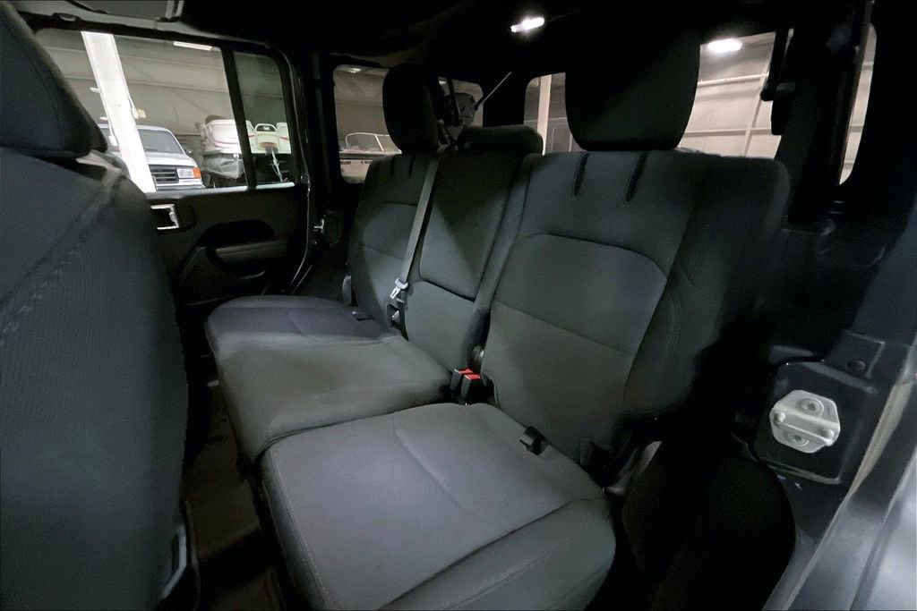 Used 2023 Jeep Wrangler Unlimited image 24