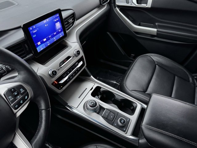 Certified 2023 Ford Explorer XLT w/ Equipment Group 202A image 15
