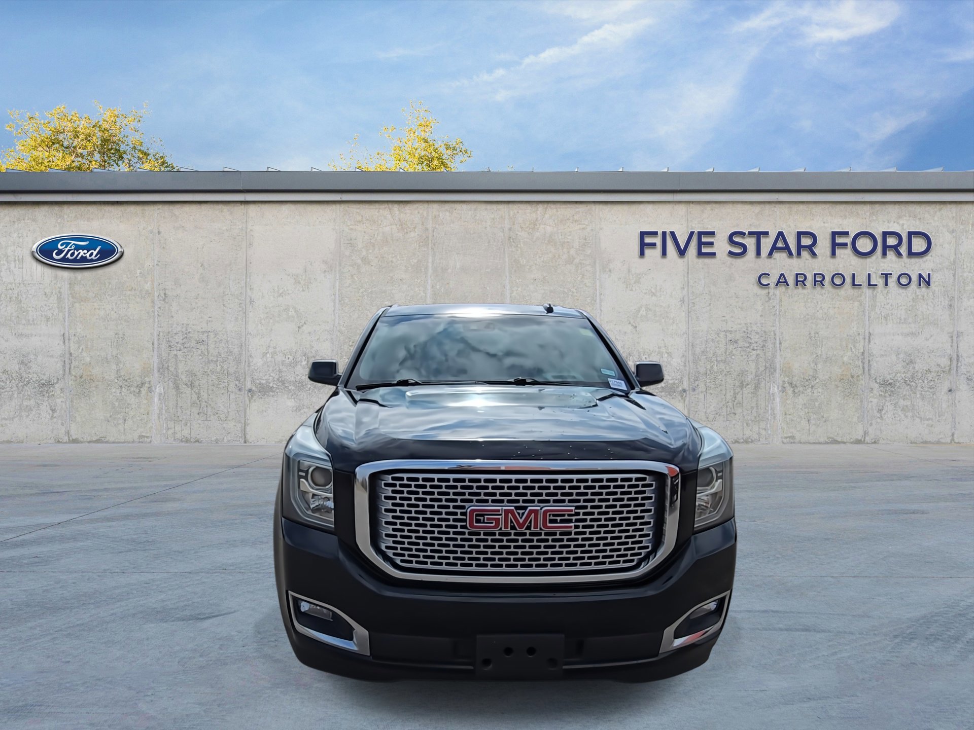 Used 2017 GMC Yukon Denali w/ Enhanced Security Package image 9