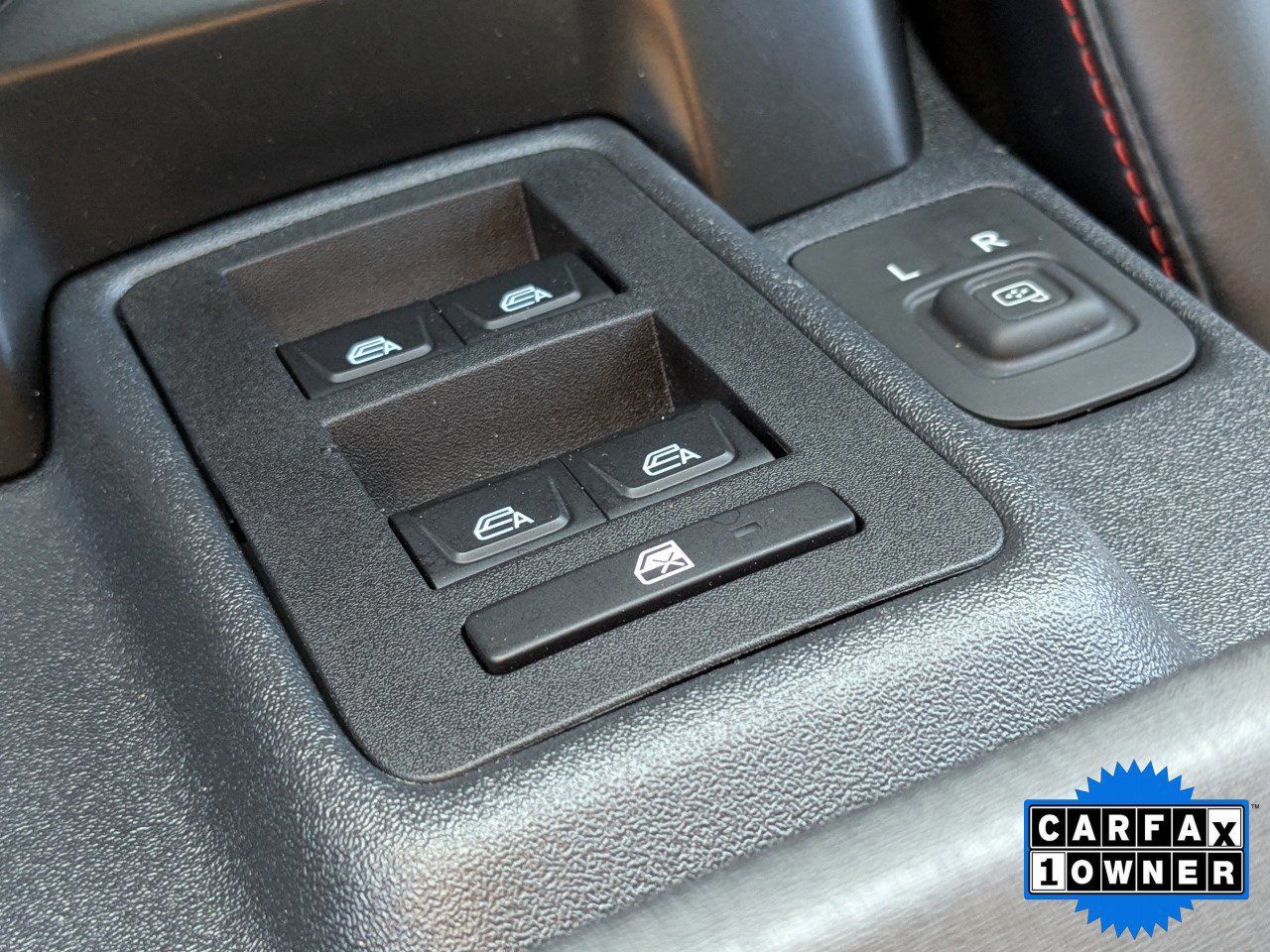 Certified 2025 Ford Bronco Raptor w/ Interior Carbon Fiber Pack image 27