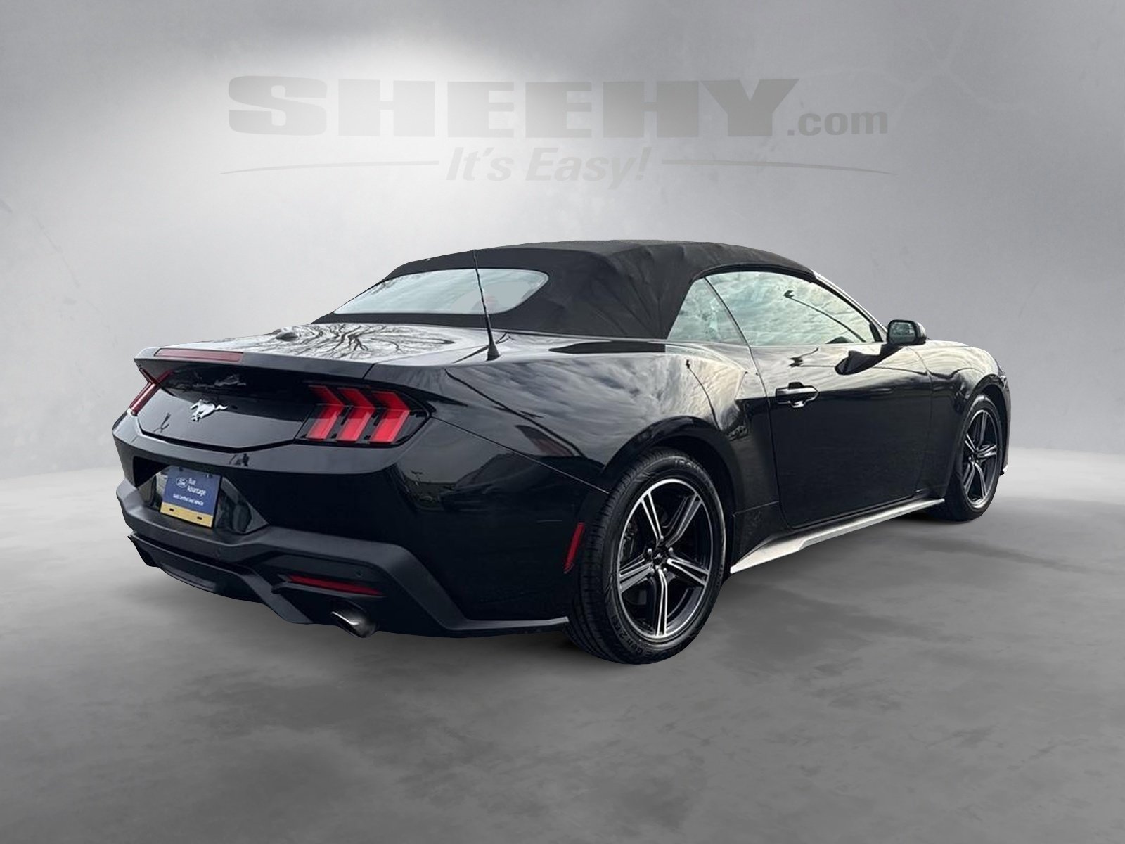 Certified 2024 Ford Mustang Convertible image 5