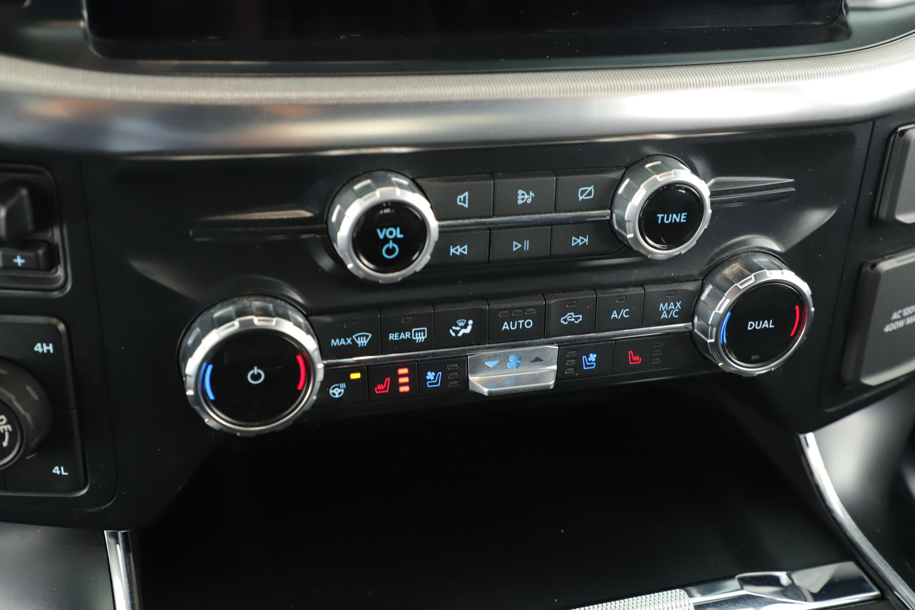 Certified 2022 Ford F150 Raptor w/ Equipment Group 801A High image 13