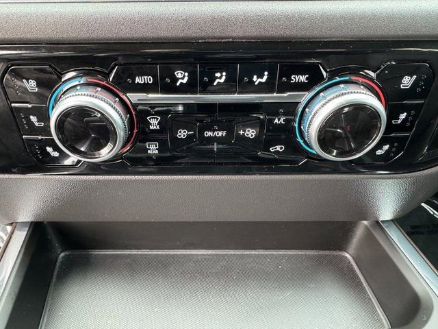 Used 2023 GMC Sierra 1500 SLT w/ SLT Premium Package image 28