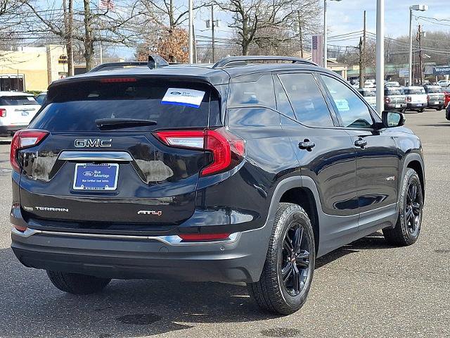 Used 2022 GMC Terrain AT4 image 4