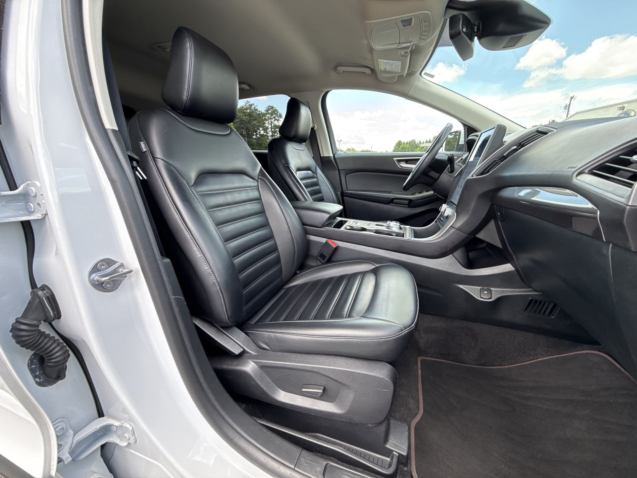 Certified 2024 Ford Edge SEL AWD/4WD image 11