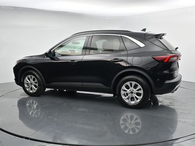 Certified 2023 Ford Escape Active AWD/4WD image 6