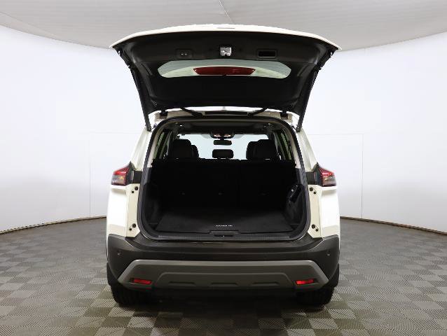 Used 2023 Nissan Rogue SV w/ SV Premium B Package image 21