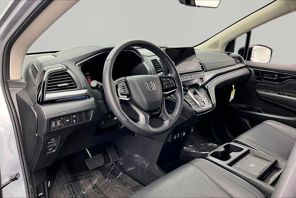 Used 2025 Honda Odyssey Elite image 14