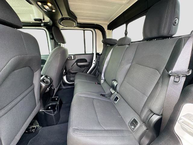 Used 2020 Jeep Gladiator Sport AWD/4WD image 19