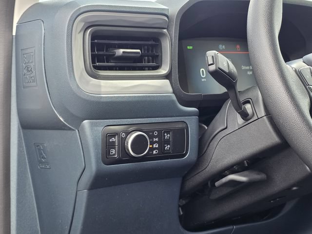Certified 2025 Ford Maverick XL FWD image 19