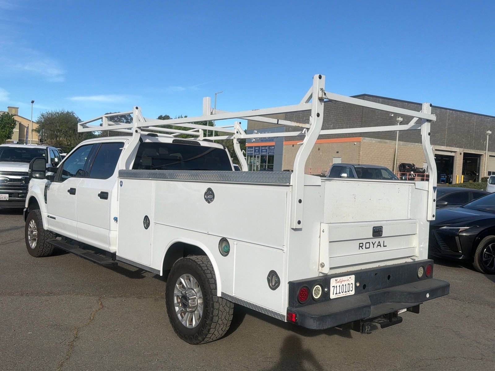 Certified 2021 Ford F350 XLT image 3