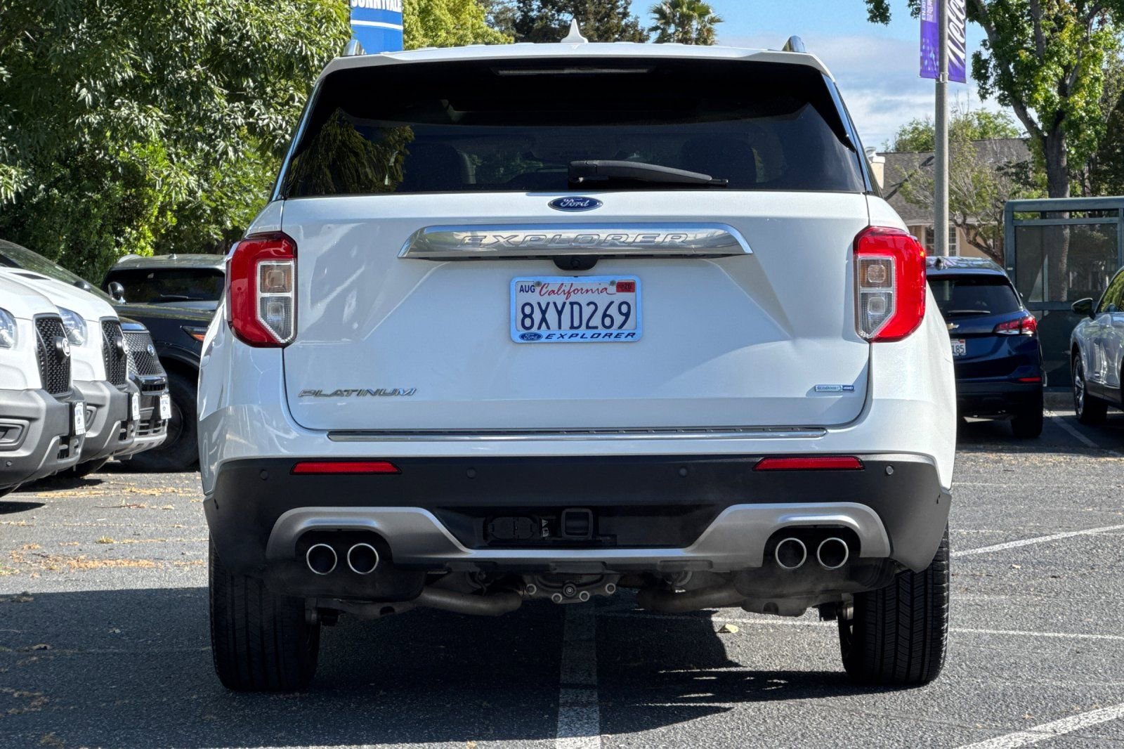Certified 2020 Ford Explorer Platinum w/ Premium Technology Package AWD/4WD image 5