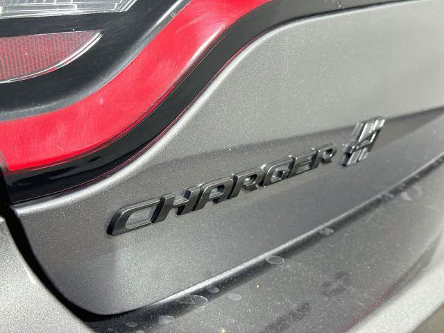 Used 2022 Dodge Charger SXT w/ Blacktop Package AWD/4WD image 7