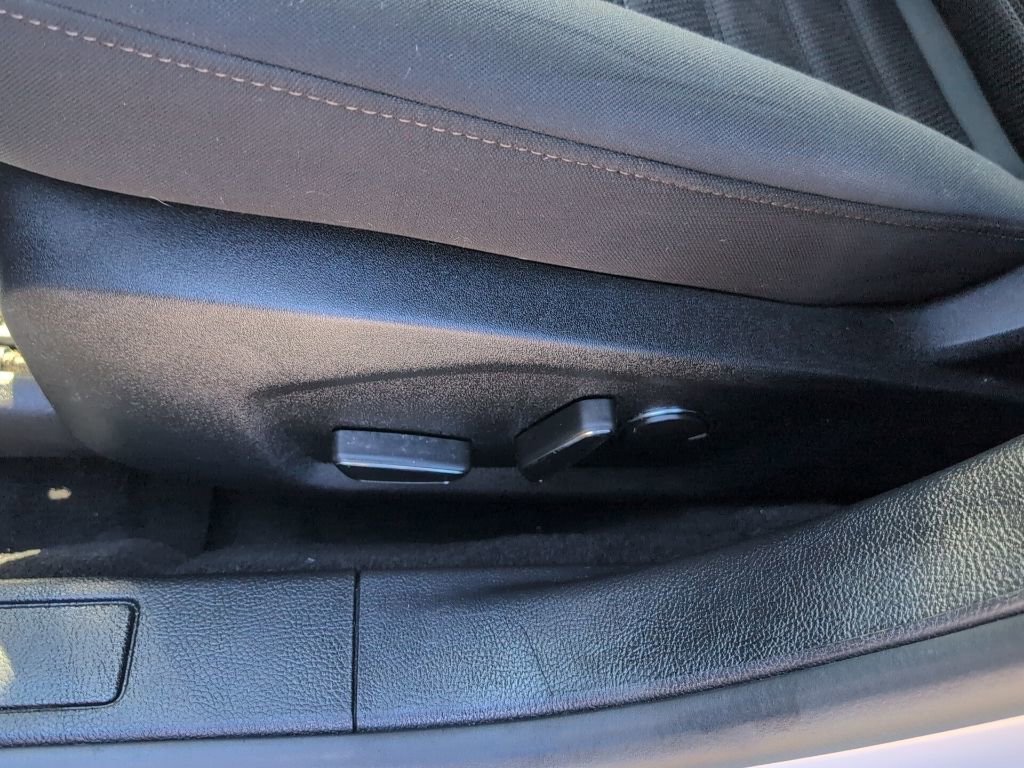 Certified 2020 Ford Fusion SE image 9